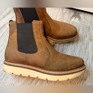 Alpine Design women’s leather Chelsea Boots sz 6.5 EUC